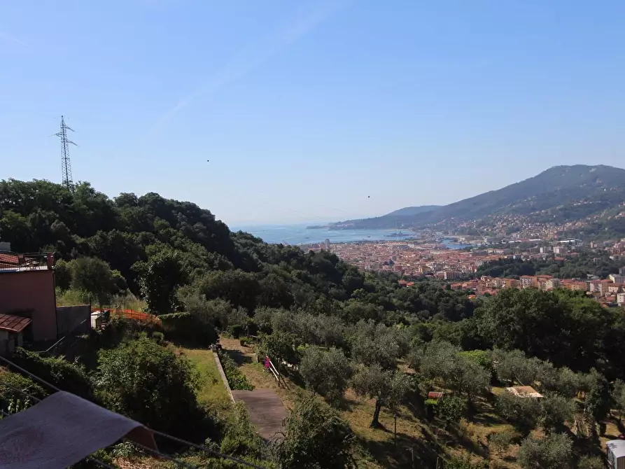 Immagine 4 di Villetta a schiera in vendita  a La Spezia