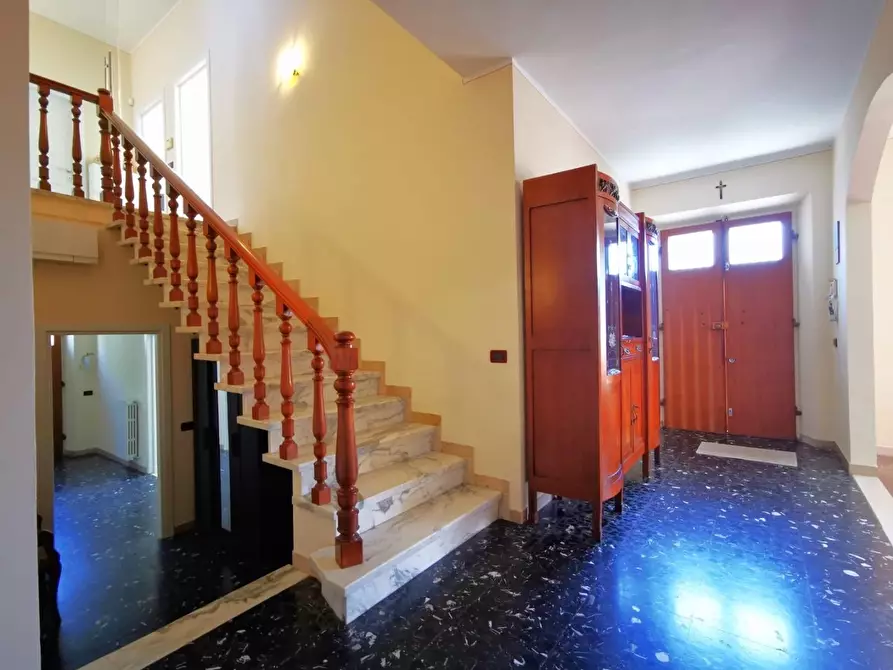 Immagine 11 di Casa indipendente in vendita  a Cascina