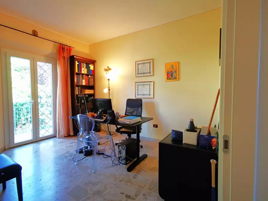Immagine 18 di Casa indipendente in vendita  a Cascina
