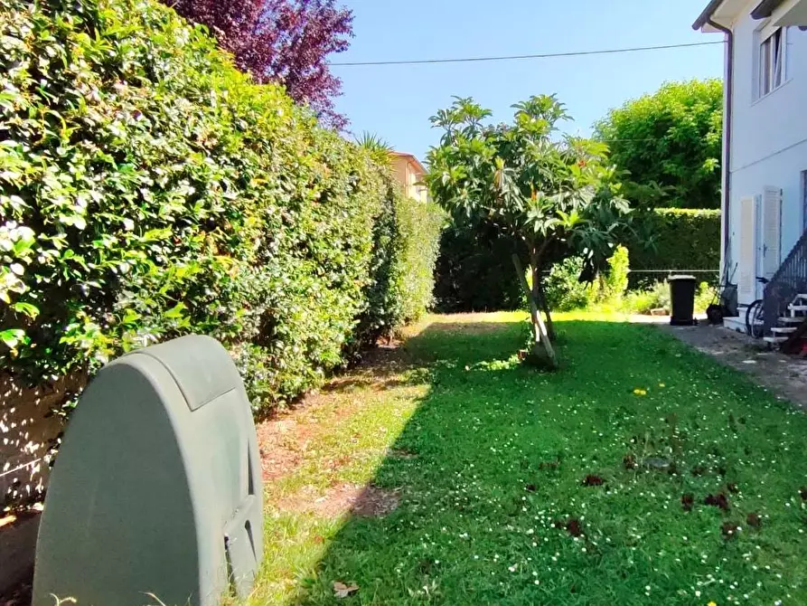 Immagine 1 di Casa indipendente in vendita  a Cascina