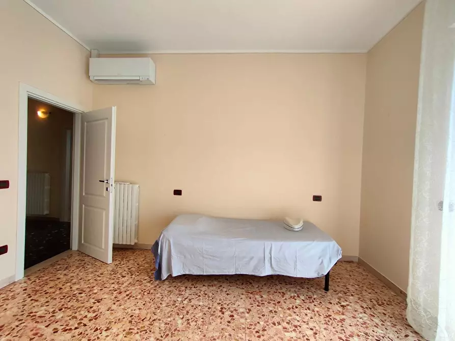 Immagine 33 di Casa indipendente in vendita  a Cascina