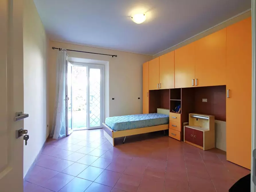 Immagine 27 di Casa indipendente in vendita  a Cascina