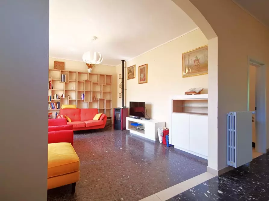Immagine 17 di Casa indipendente in vendita  a Cascina