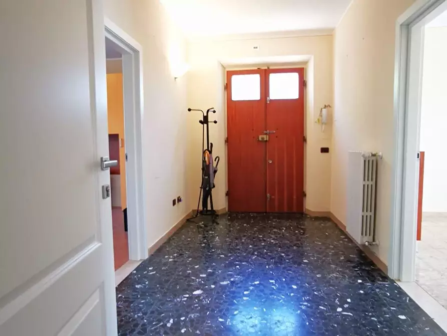Immagine 8 di Casa indipendente in vendita  a Cascina