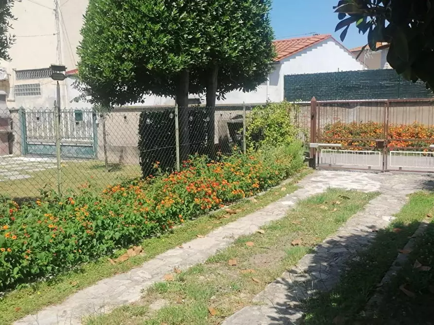 Immagine 3 di Casa bifamiliare in vendita  a Pisa