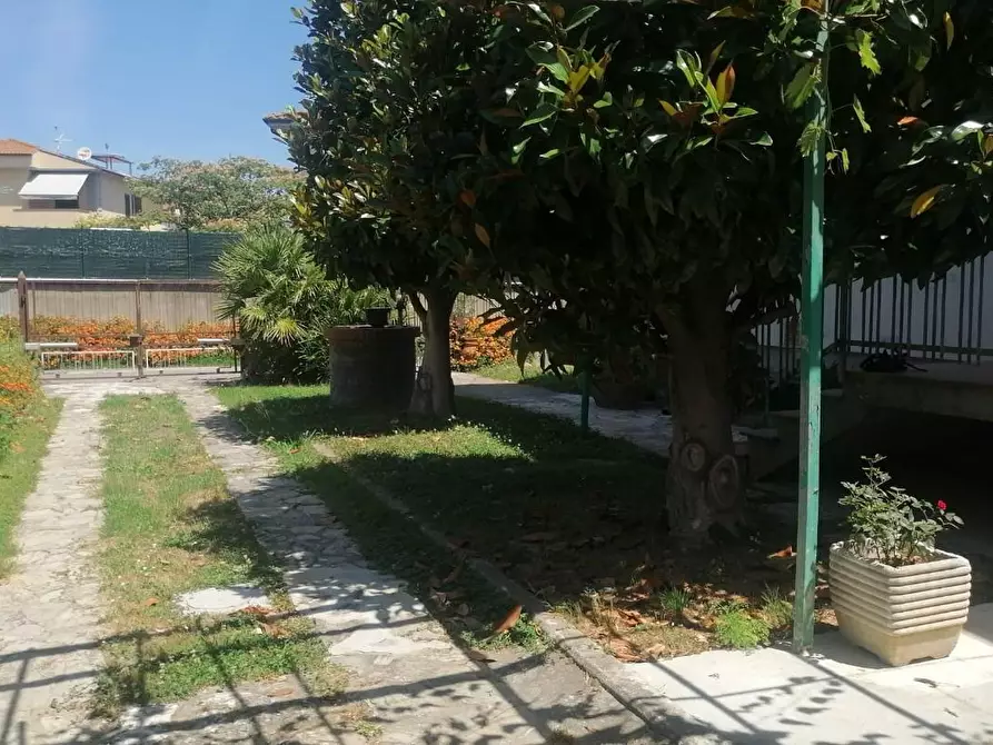 Immagine 12 di Casa bifamiliare in vendita  a Pisa