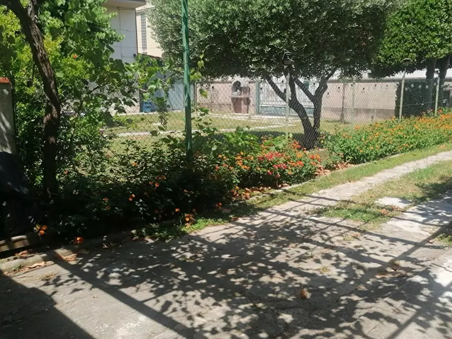 Immagine 34 di Casa bifamiliare in vendita  a Pisa