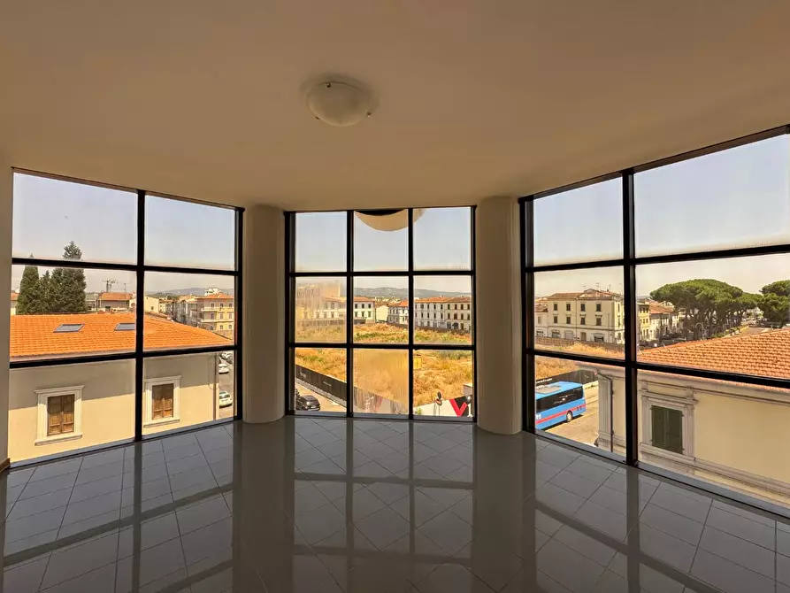 Immagine 6 di Ufficio in vendita  a Empoli