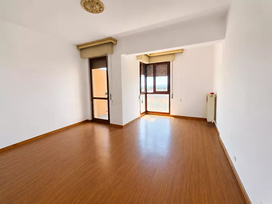 Immagine 14 di Appartamento in vendita  a Pontedera