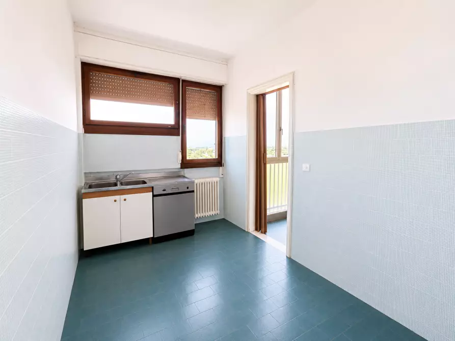 Immagine 8 di Appartamento in vendita  a Pontedera