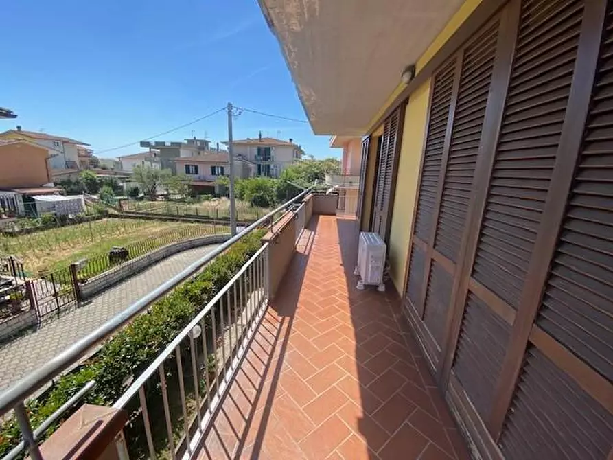 Immagine 26 di Appartamento in vendita  a Montecatini Terme