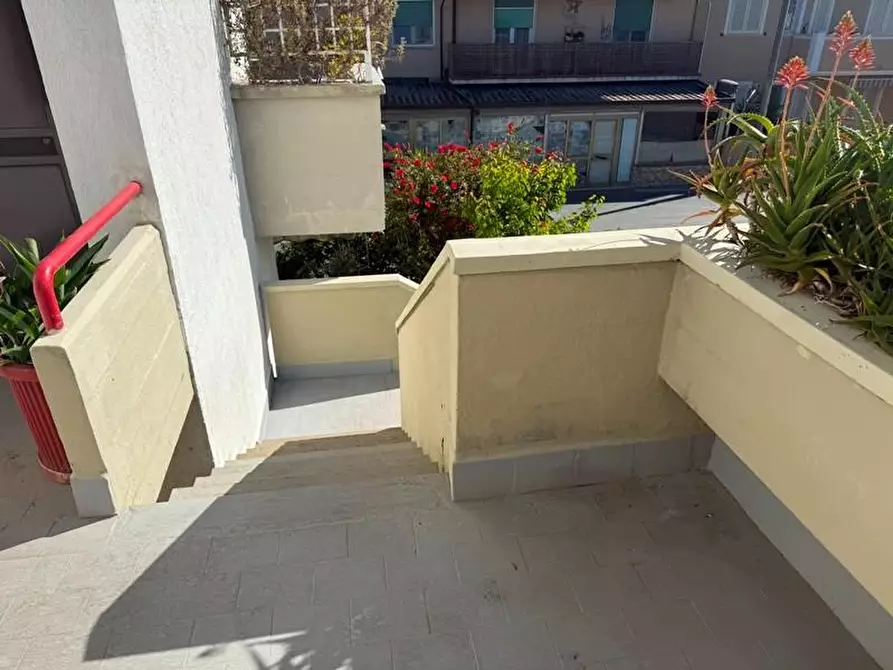 Immagine 14 di Appartamento in vendita  a Massa