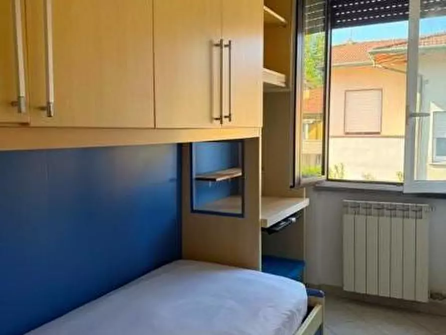 Immagine 10 di Appartamento in vendita  a Massa