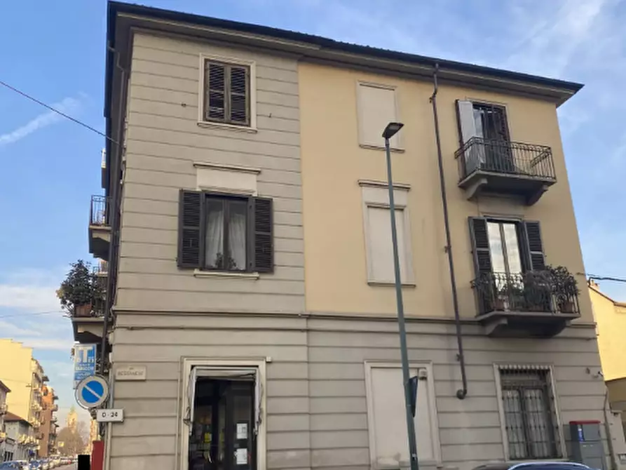 Immagine 2 di Appartamento in vendita  a Torino