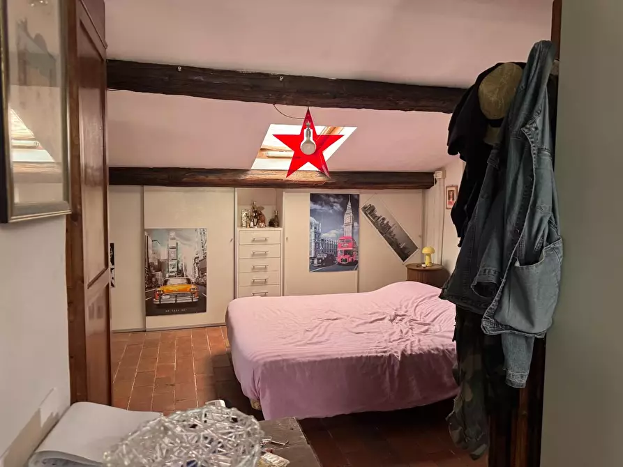 Immagine 26 di Appartamento in vendita  a Lucca