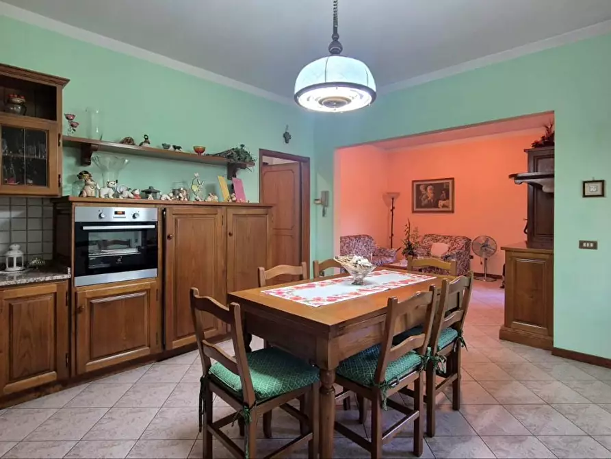 Immagine 20 di Villa in vendita  a Capannori