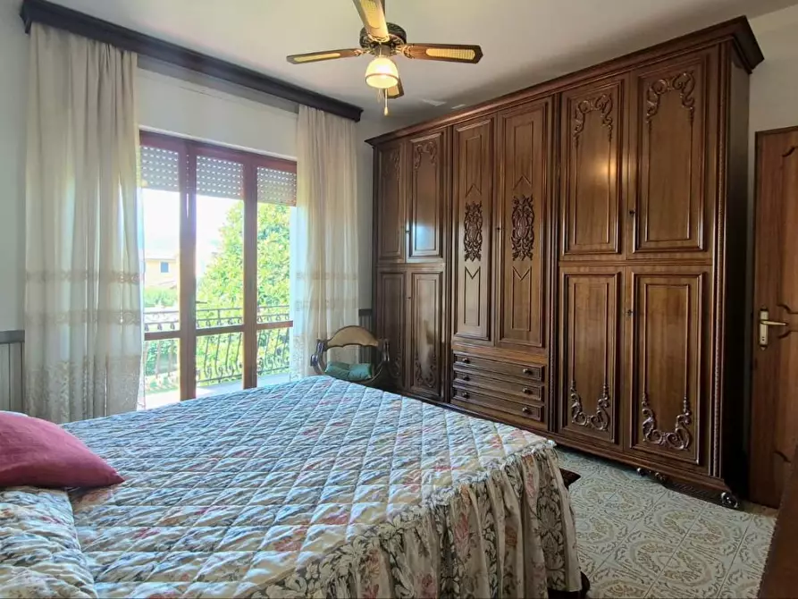 Immagine 26 di Villa in vendita  a Capannori