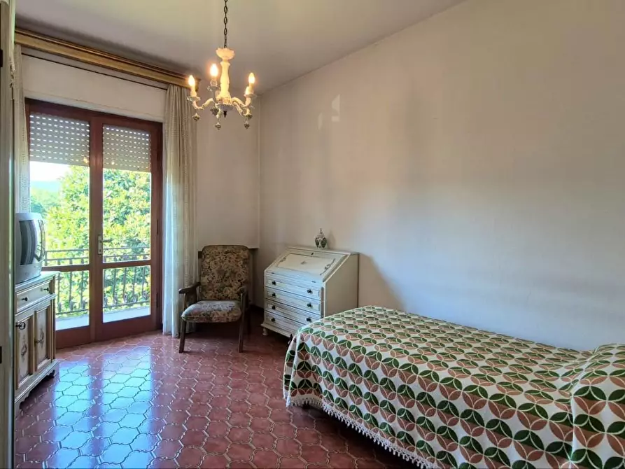 Immagine 27 di Villa in vendita  a Capannori