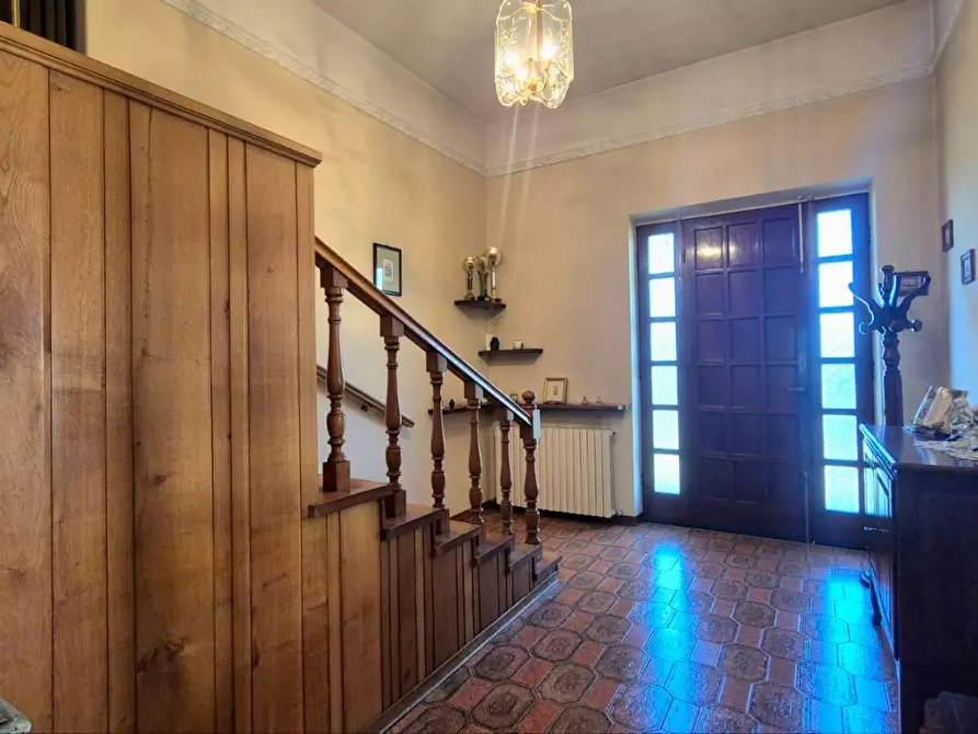 Immagine 11 di Villa in vendita  a Capannori