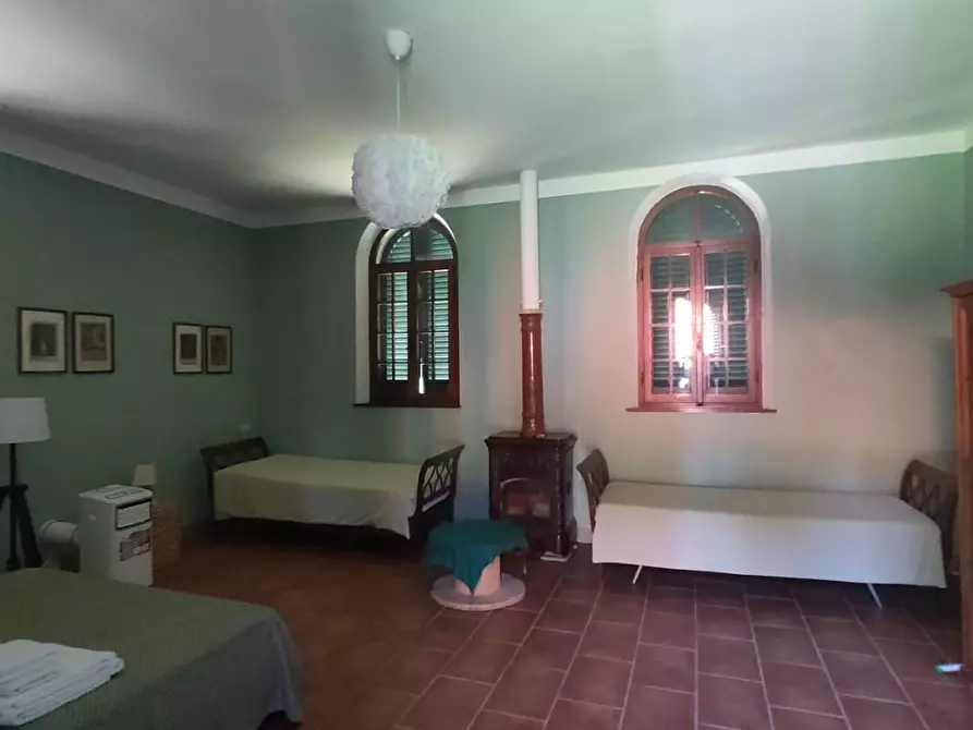 Immagine 18 di Casa colonica in vendita  a Montecarlo