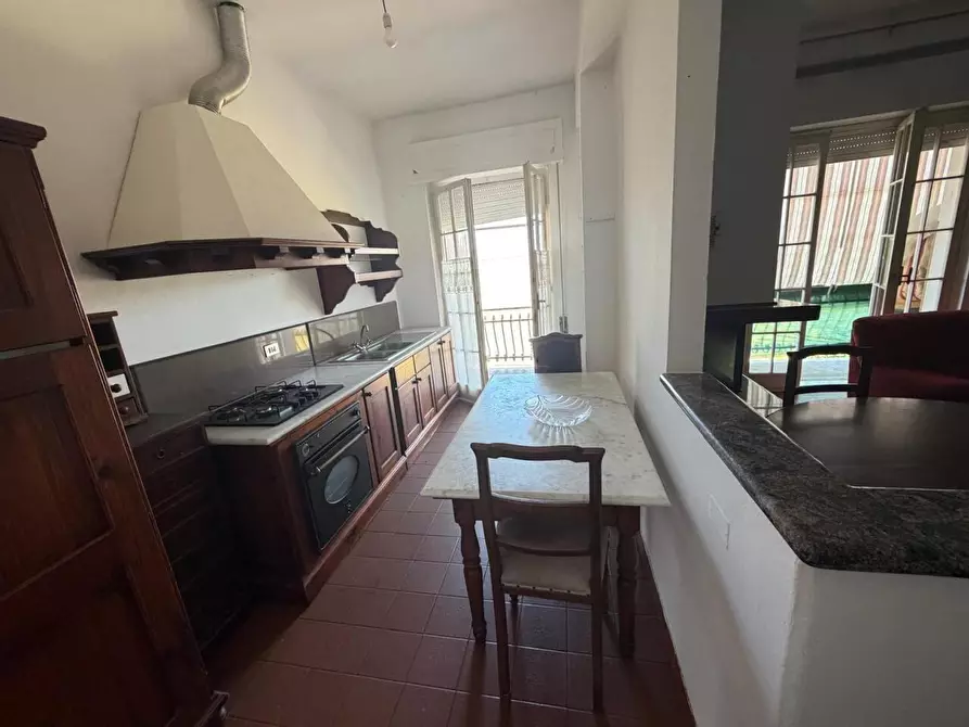 Immagine 4 di Appartamento in vendita  a Castelnuovo Magra