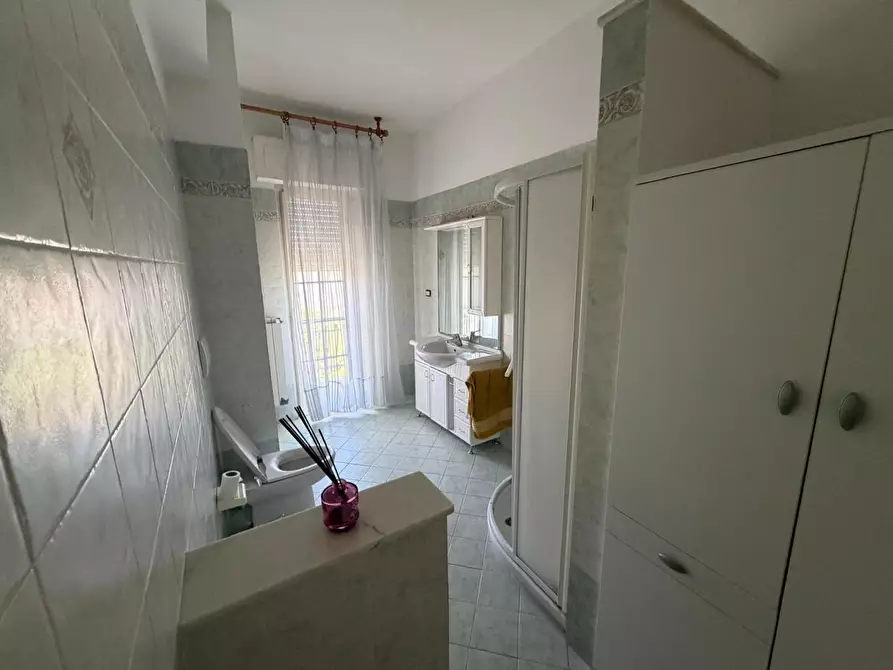 Immagine 9 di Appartamento in vendita  a Castelnuovo Magra