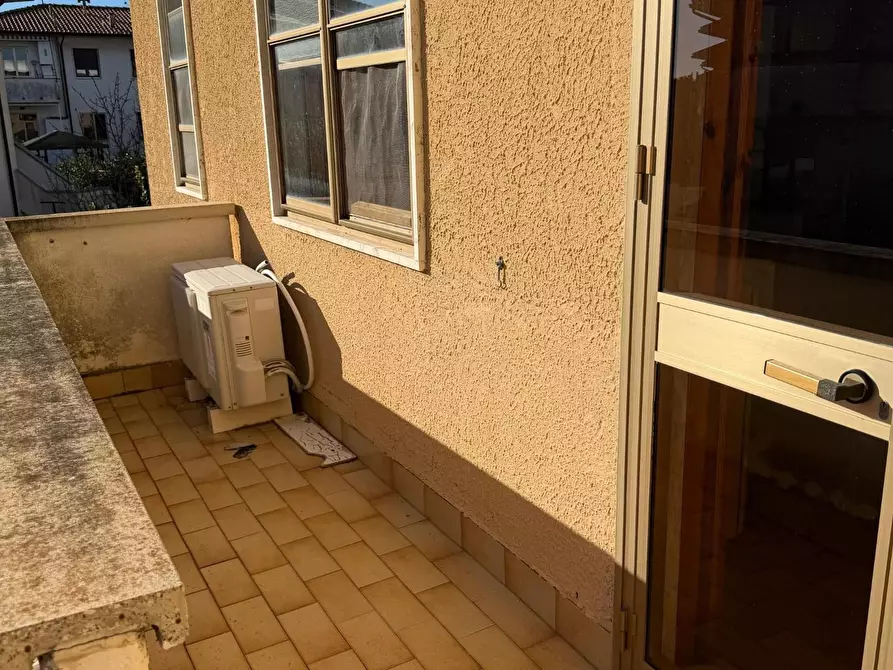 Immagine 5 di Appartamento in vendita  a Rosignano Marittimo