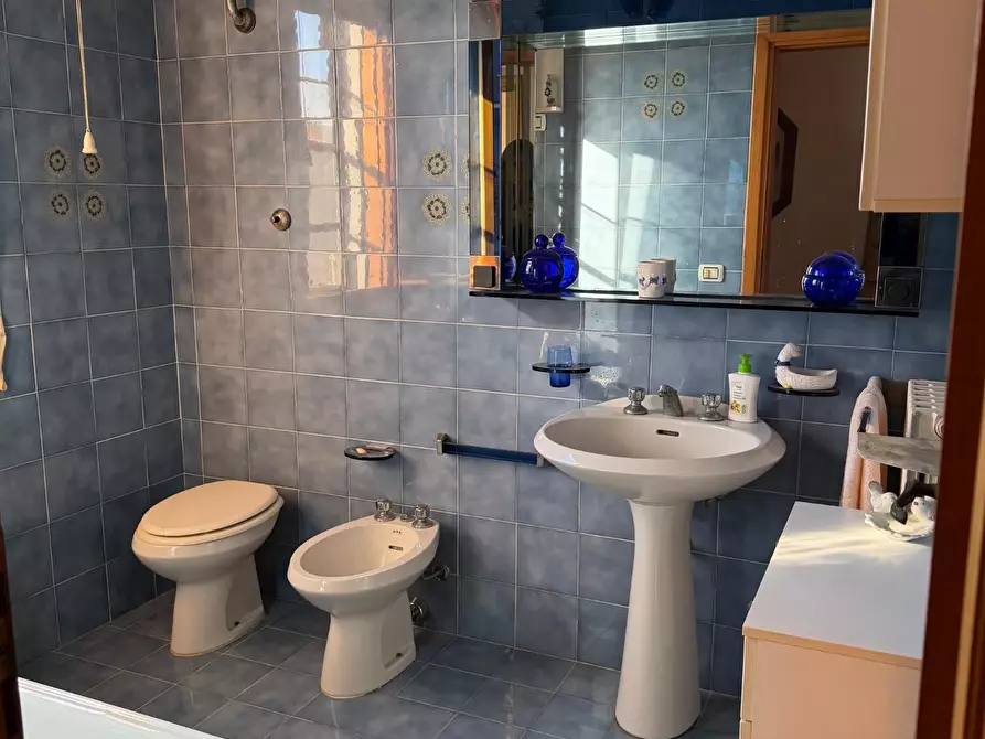 Immagine 15 di Appartamento in vendita  a Rosignano Marittimo