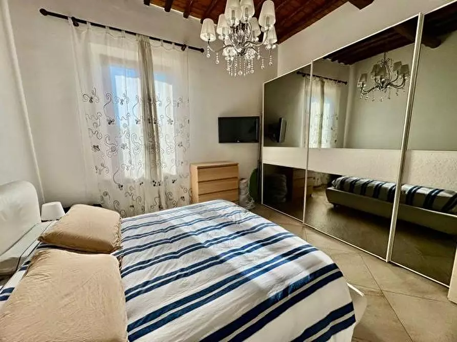 Immagine 10 di Appartamento in vendita  a Siena