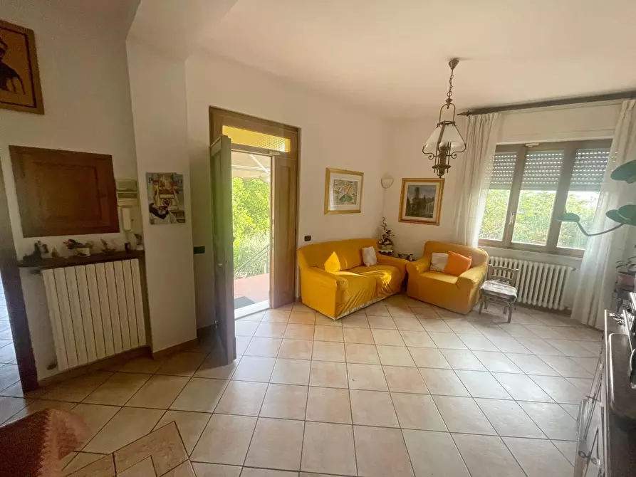 Immagine 5 di Casa semindipendente in vendita  a Poggibonsi