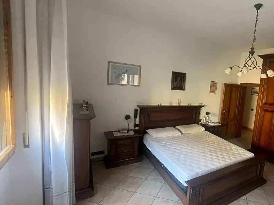 Immagine 10 di Casa semindipendente in vendita  a Poggibonsi