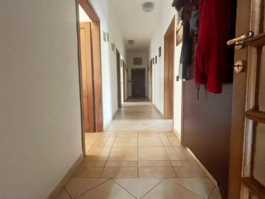 Immagine 8 di Casa semindipendente in vendita  a Poggibonsi