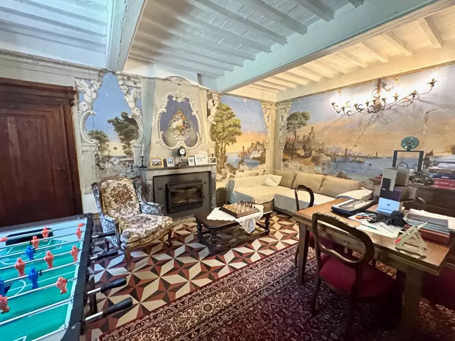 Immagine 13 di Villa in vendita  a Cascina