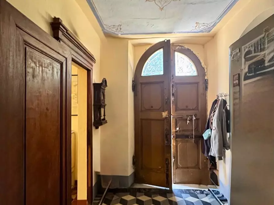 Immagine 17 di Villa in vendita  a Cascina