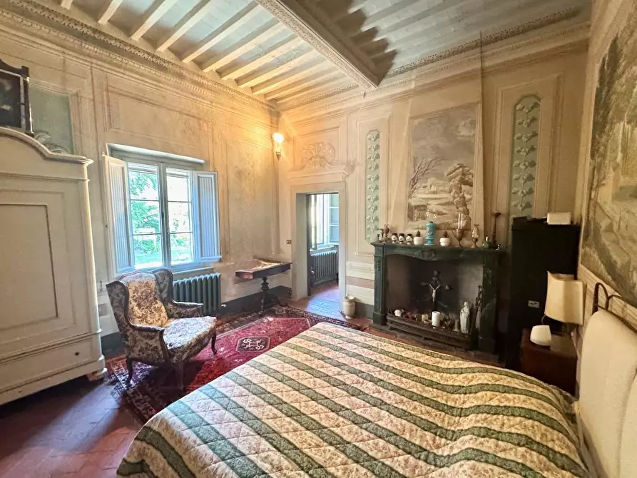 Immagine 28 di Villa in vendita  a Cascina