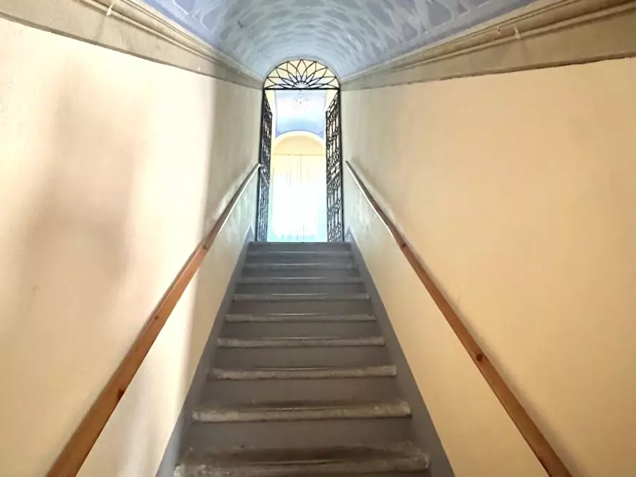 Immagine 23 di Villa in vendita  a Cascina