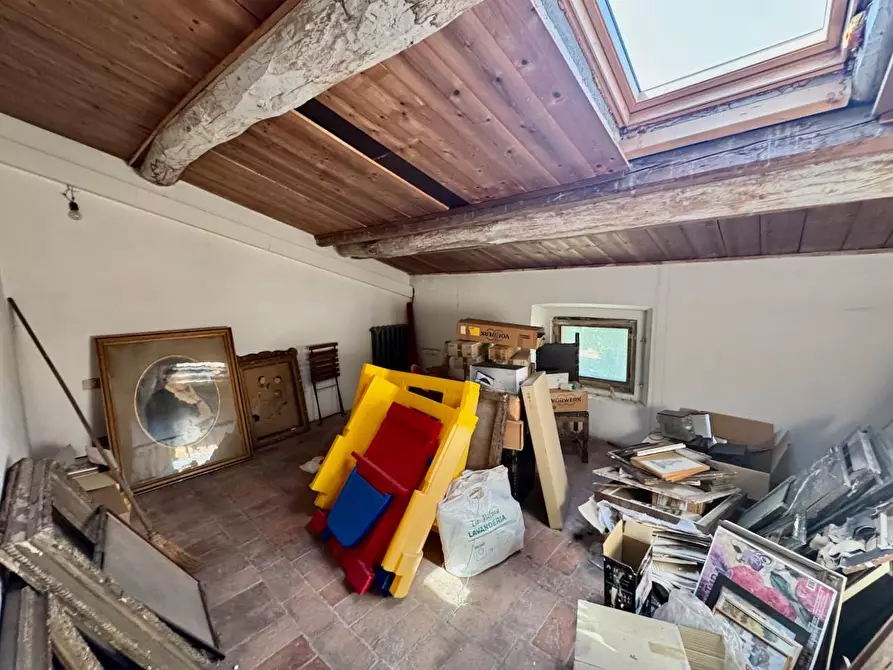 Immagine 48 di Villa in vendita  a Cascina