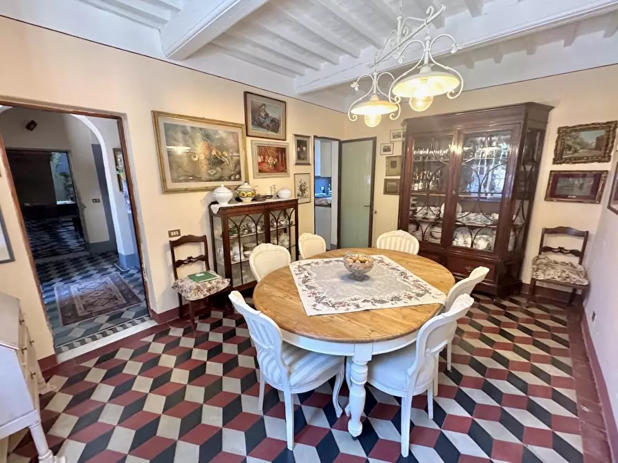 Immagine 19 di Villa in vendita  a Cascina
