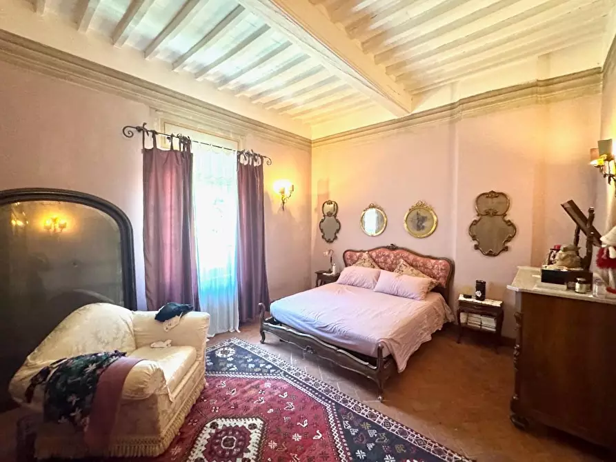 Immagine 34 di Villa in vendita  a Cascina