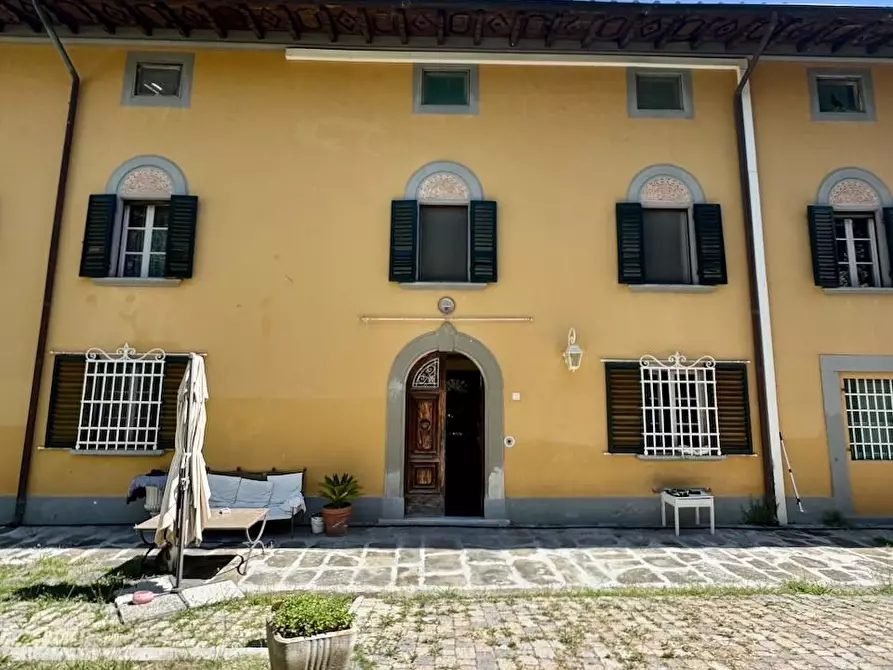 Immagine 7 di Villa in vendita  a Cascina