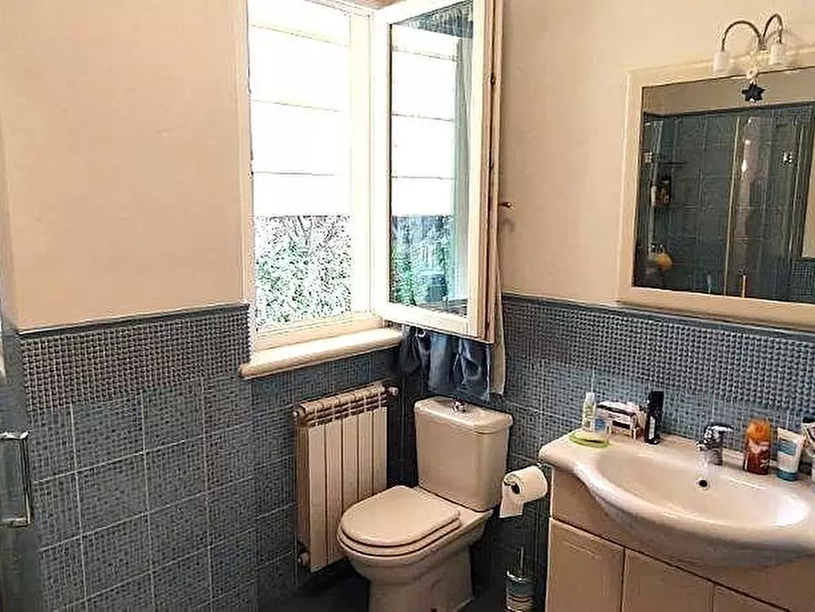 Immagine 7 di Casa bifamiliare in vendita  a Camaiore