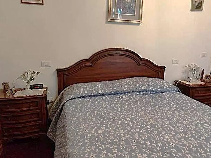 Immagine 33 di Casa bifamiliare in vendita  a Camaiore