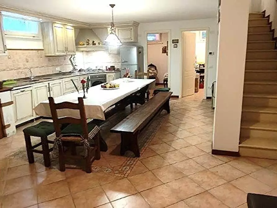 Immagine 19 di Casa bifamiliare in vendita  a Camaiore