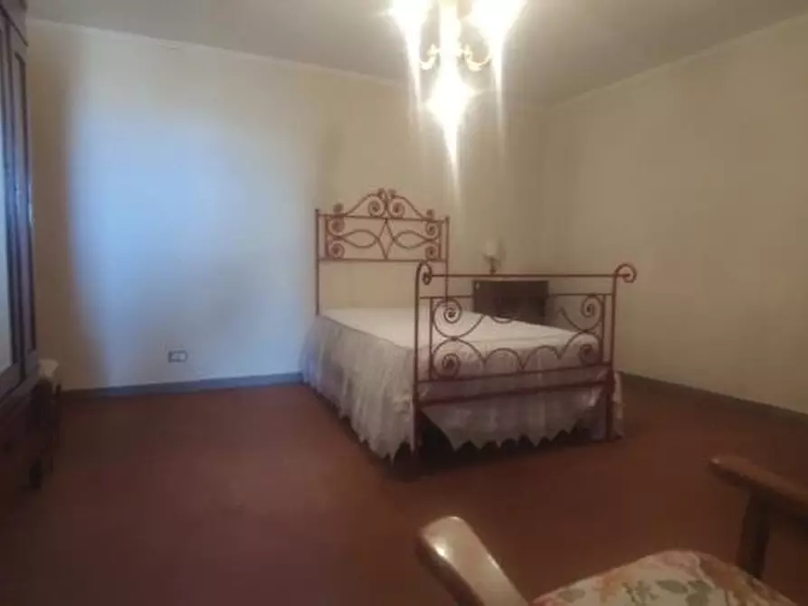 Immagine 10 di Appartamento in vendita  a Sovicille