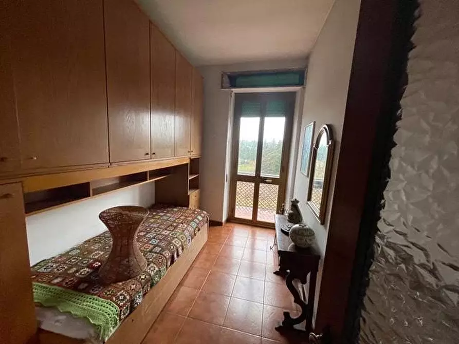 Immagine 25 di Appartamento in vendita  a Monticiano