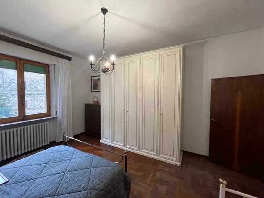 Immagine 18 di Appartamento in vendita  a Monticiano