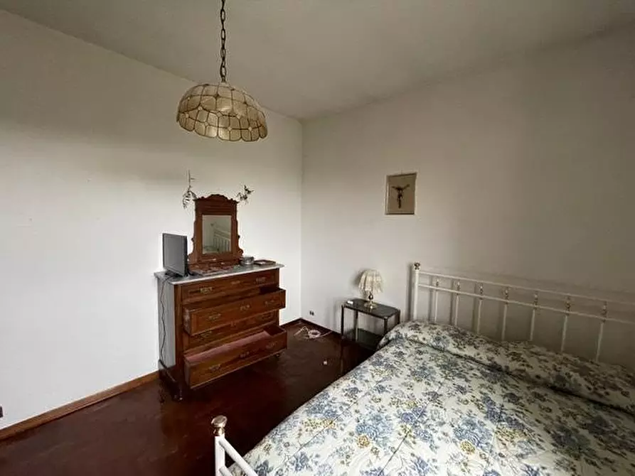 Immagine 32 di Appartamento in vendita  a Monticiano