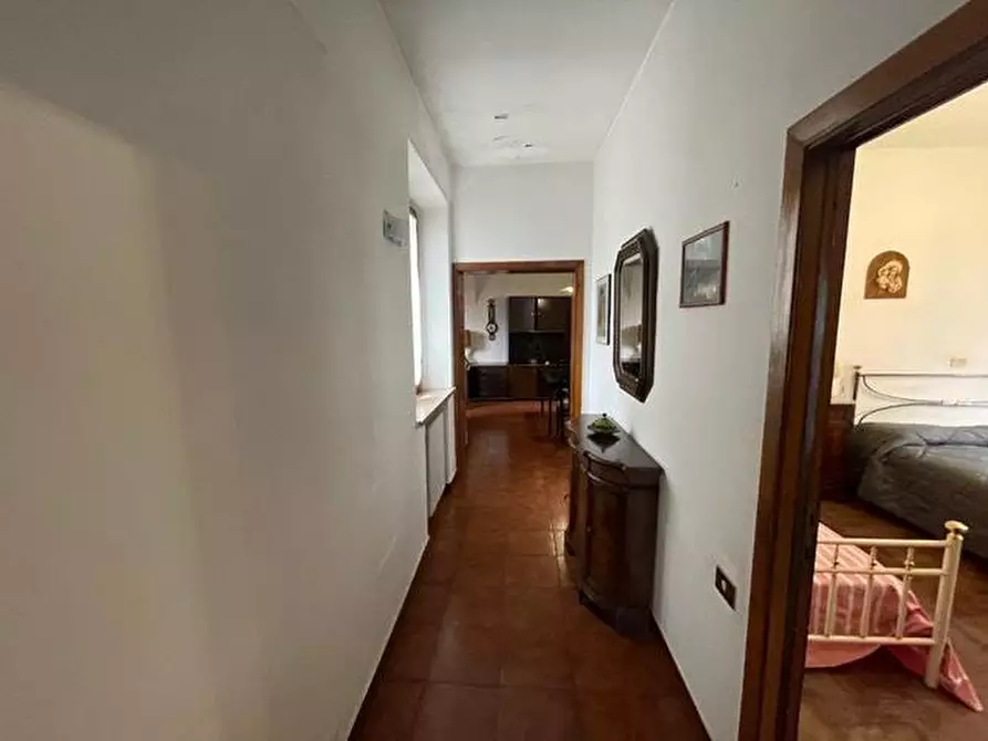 Immagine 15 di Appartamento in vendita  a Monticiano