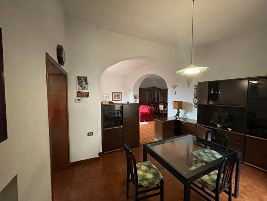 Immagine 10 di Appartamento in vendita  a Monticiano