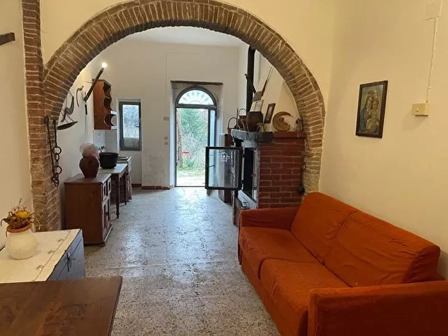 Immagine 36 di Appartamento in vendita  a Monticiano